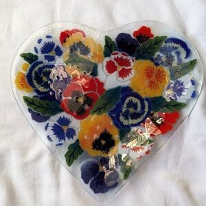 Peggy Karr Handmade Pansies Heart Shaped Fused Glass Plate Discontinued